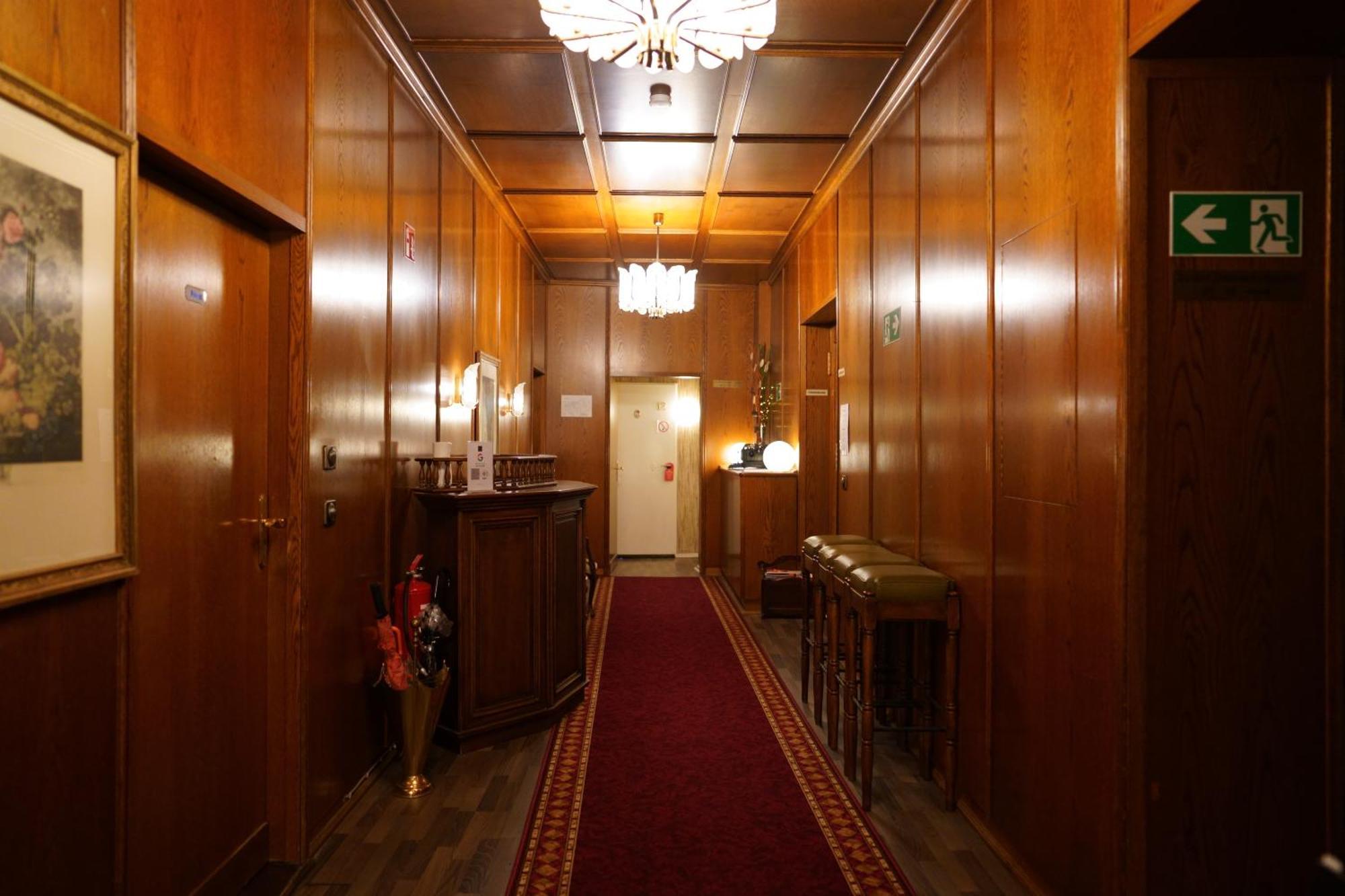 Hotel Pension Xantener Eck Berlin Extérieur photo