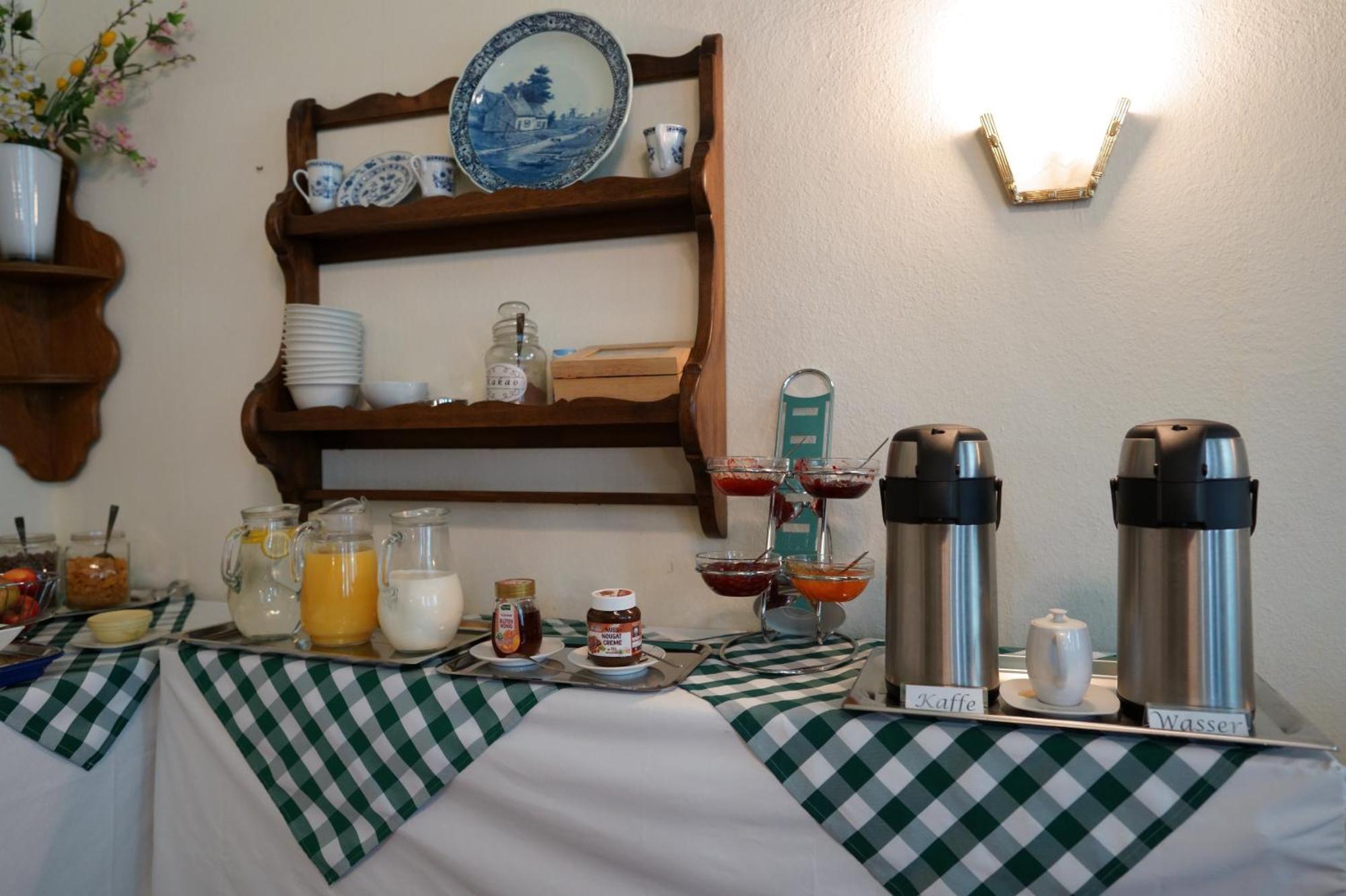 Hotel Pension Xantener Eck Berlin Extérieur photo