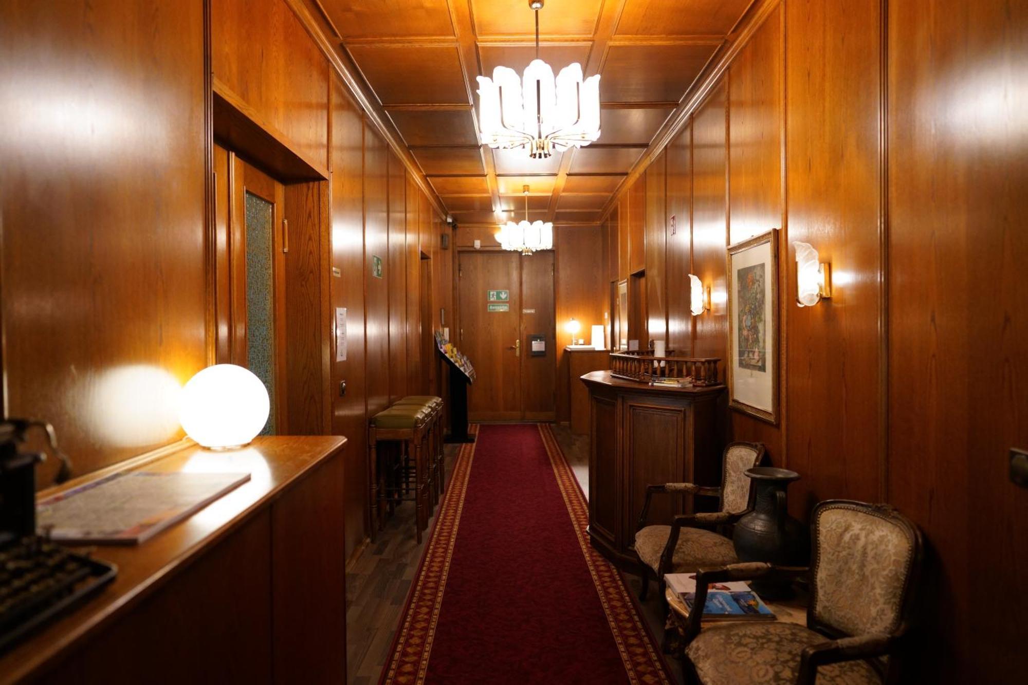 Hotel Pension Xantener Eck Berlin Extérieur photo