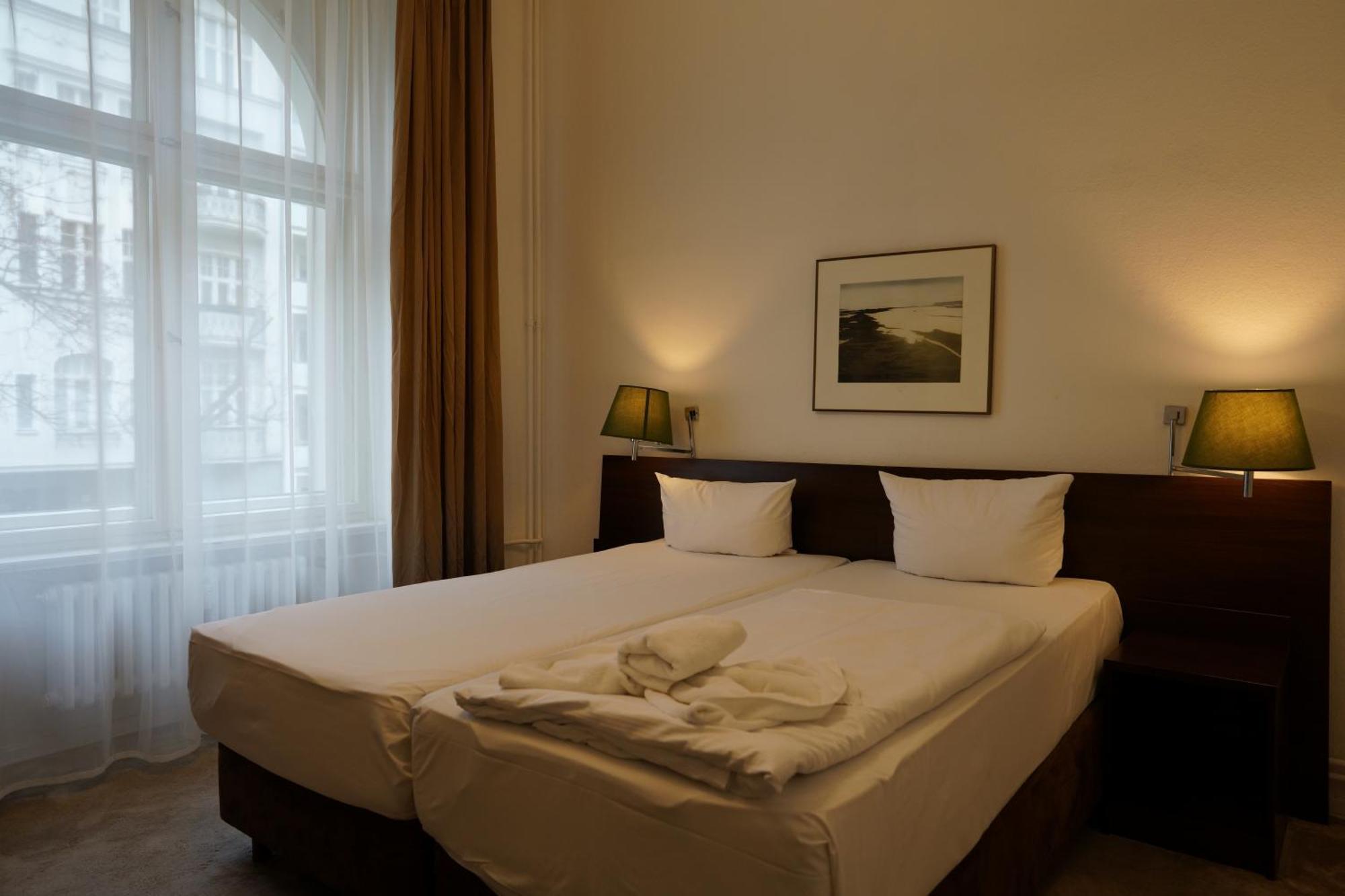 Hotel Pension Xantener Eck Berlin Extérieur photo